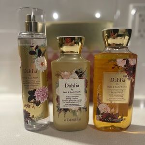 NIB bath and body works dahlia gift set. Body lotion, Body wash, fragrance mist.